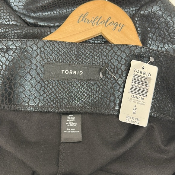Torrid Pixie Pants Pull On High Rise Tonal Snake Animal Print Black Plus Size 4X - Picture 8 of 8